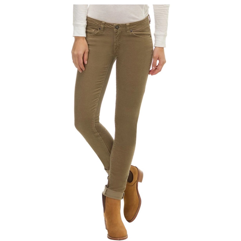 Patagonia fitted Cordaroy pants size 27